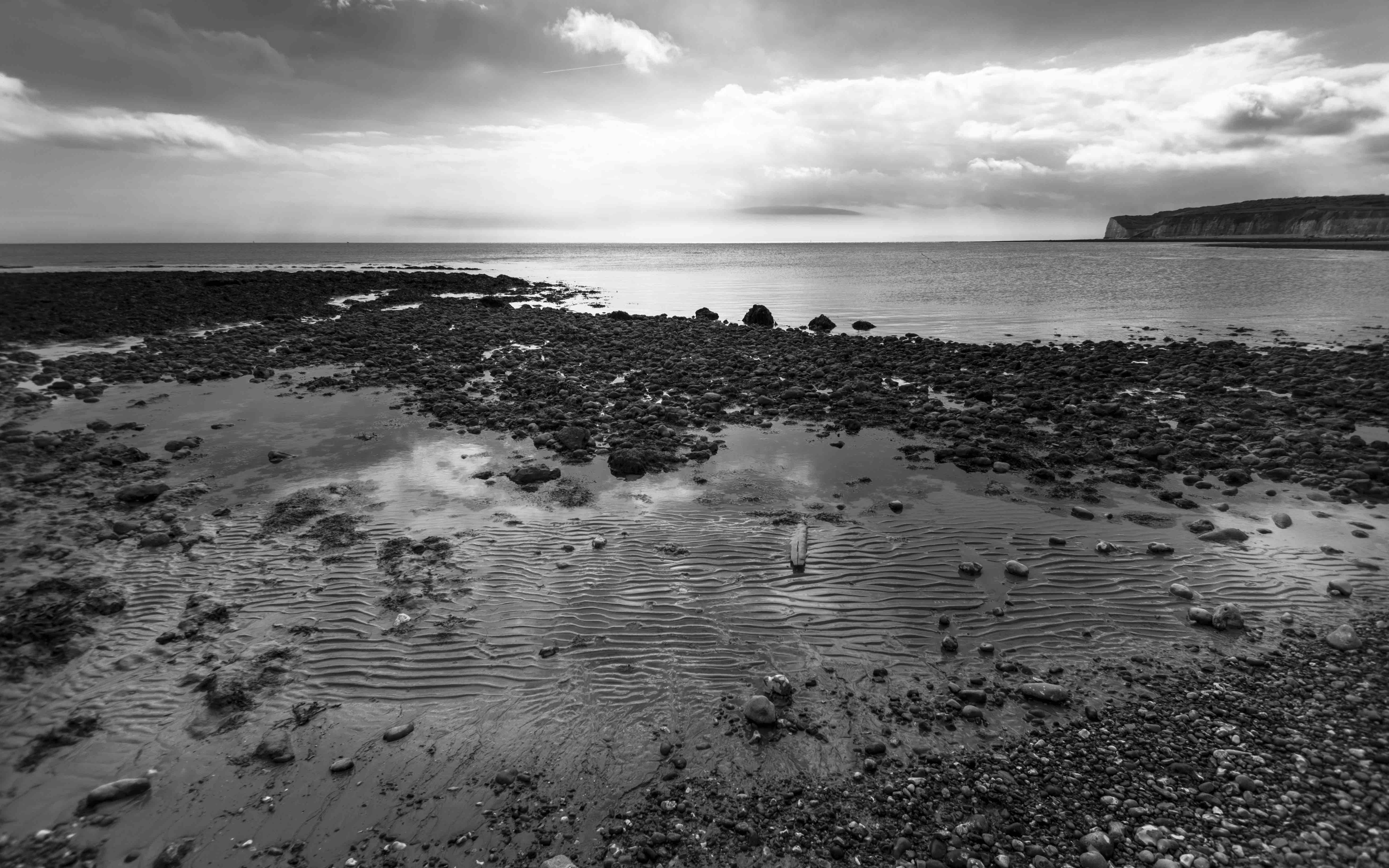 UK 4 B/W